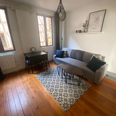 Magnifique T2 Typique Normand - 103 Rouen